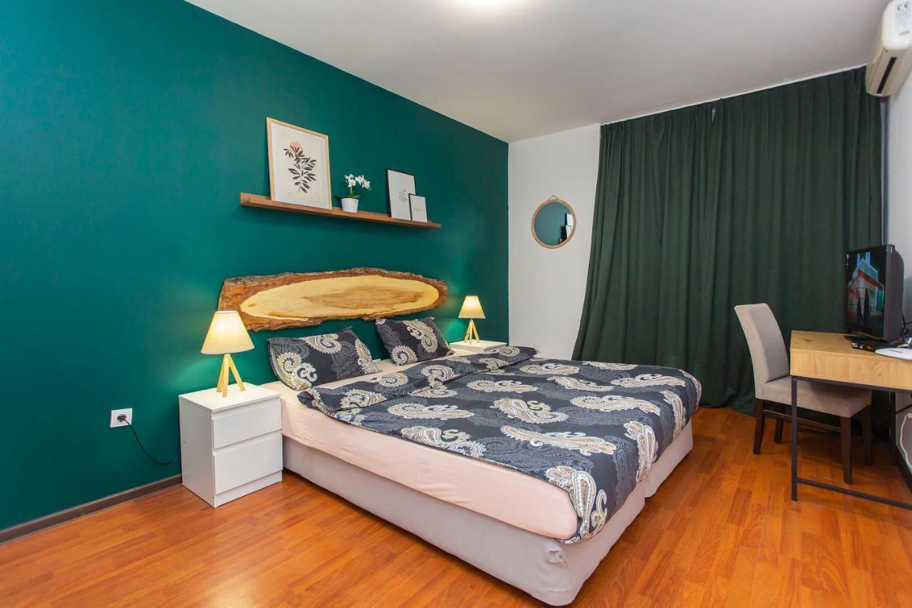 סופיה Vitosha Downtown Apartments מראה חיצוני תמונה