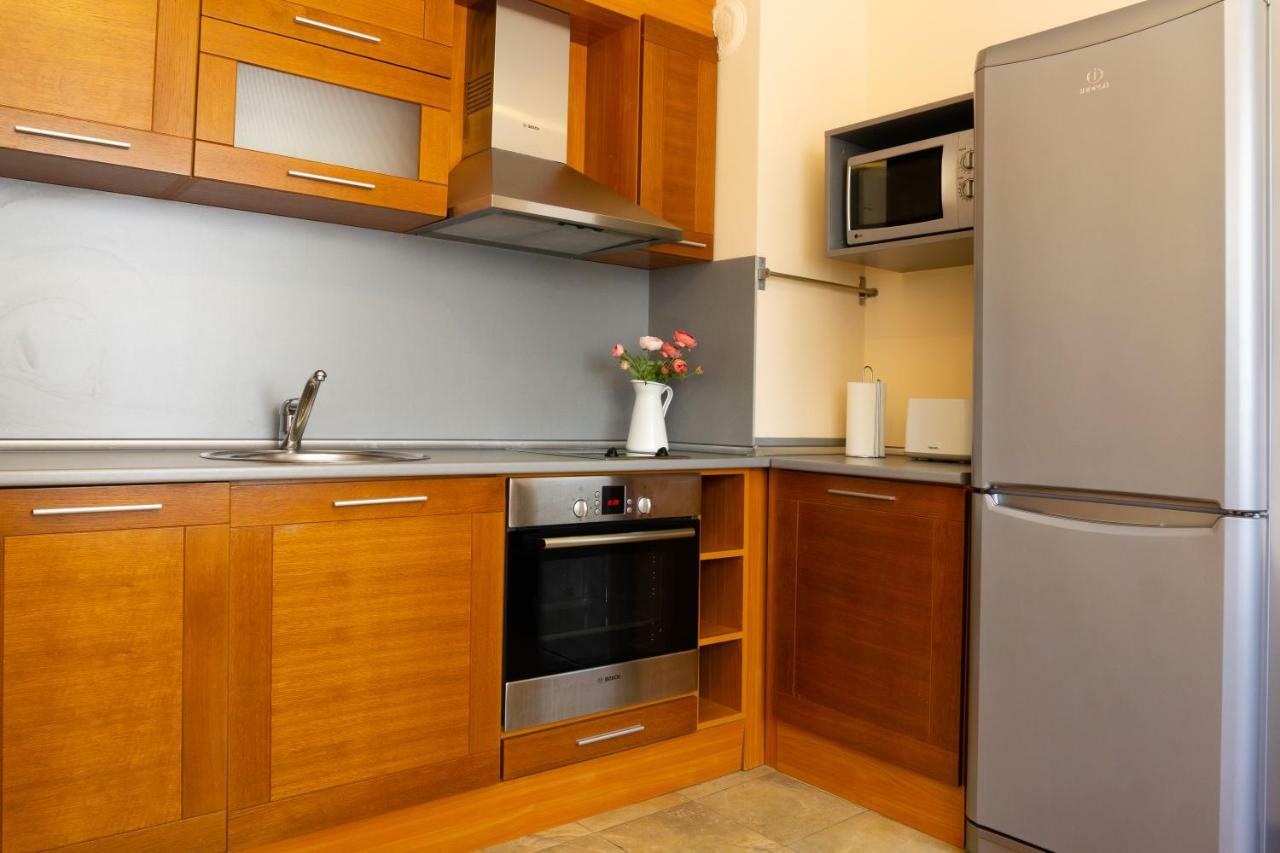 סופיה Vitosha Downtown Apartments מראה חיצוני תמונה